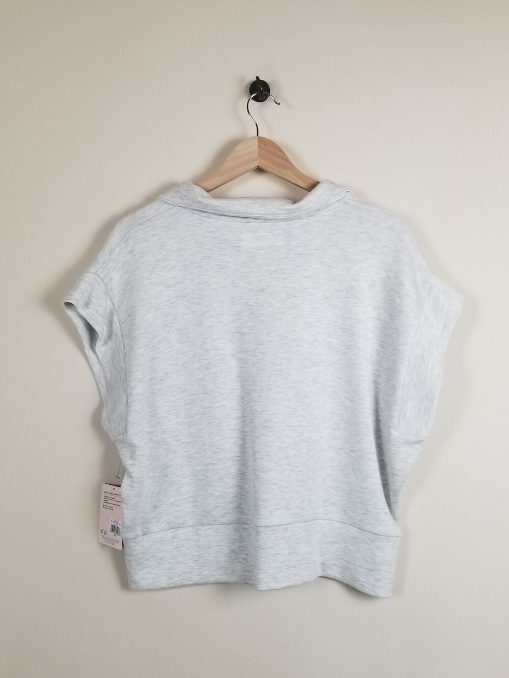 Danskin Scuba Short Sleeve 1/2 Zip Pullover Top Large NWT - Picture 2 of 5